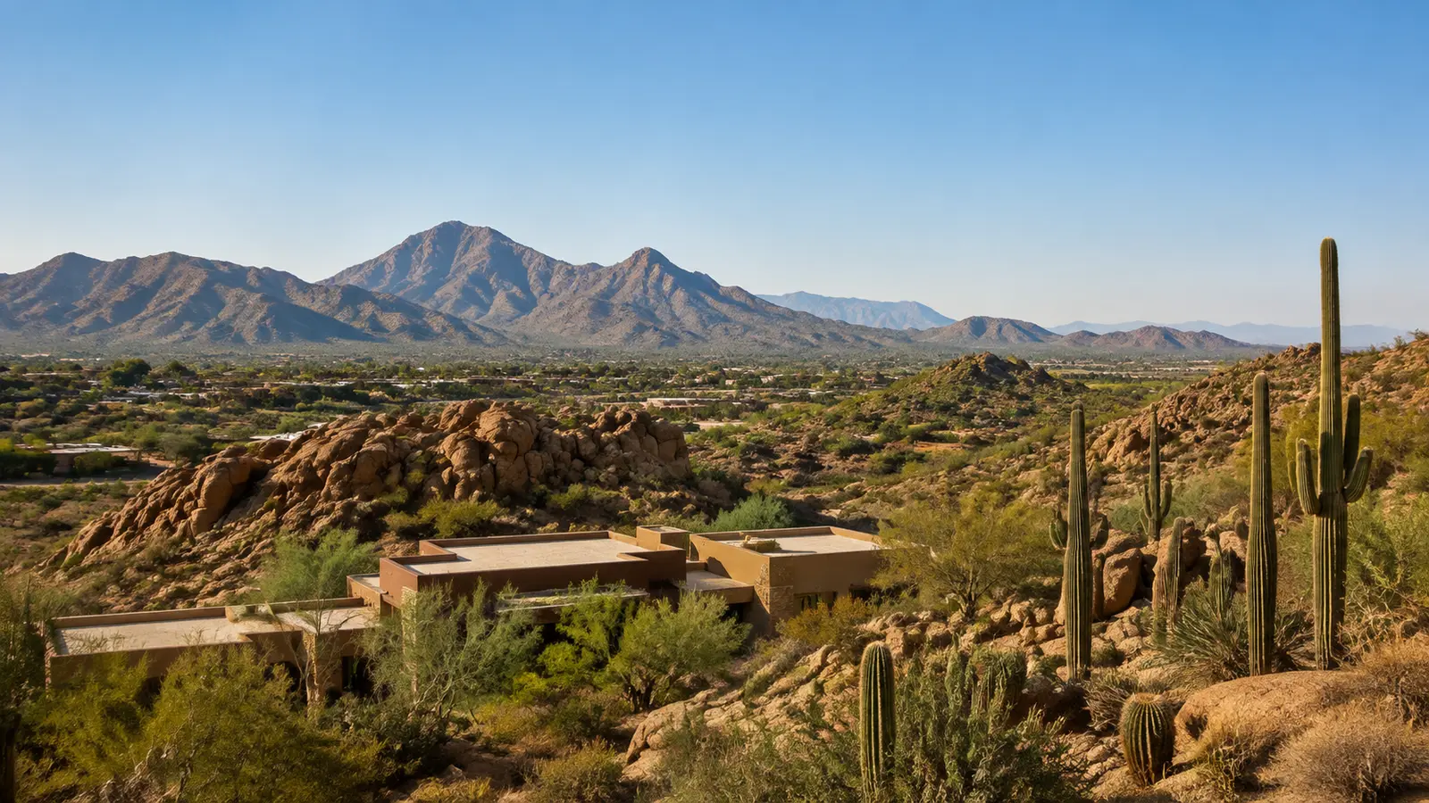 Scottsdale–inspired Arizona streetscape used as a visit-planning image